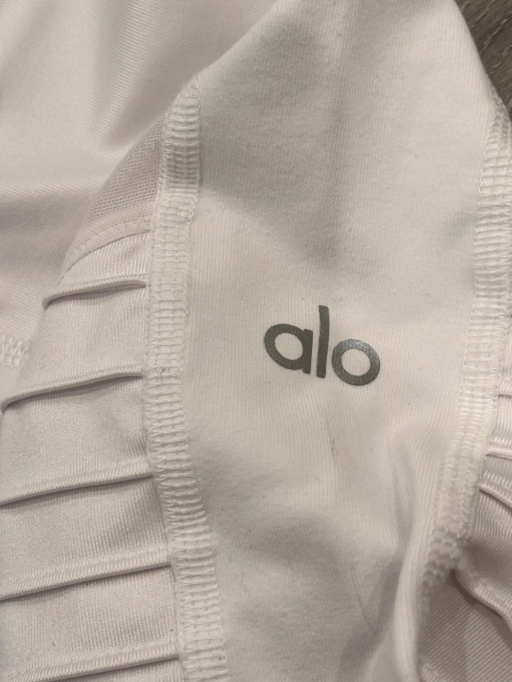 ALO Yoga High Waisted Moto Leggings Pants White Active Stretch Womens S NWOT